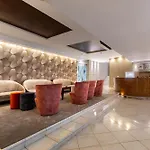 Hotel Aston 4*