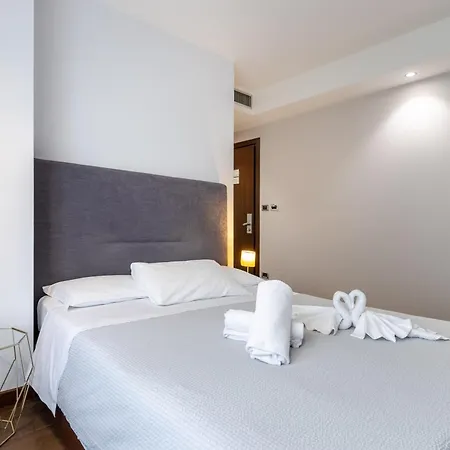 Aston Hotel 4*