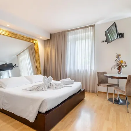Aston Hotell