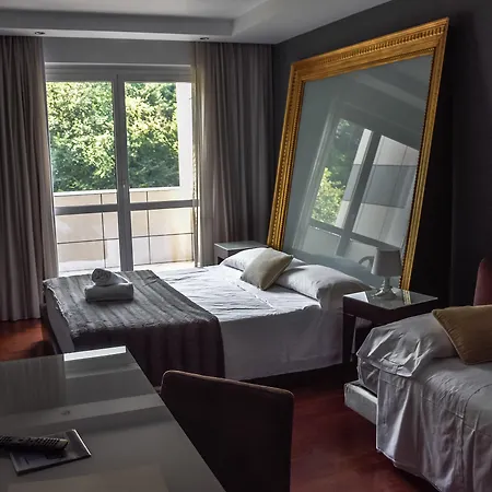 Aston Hotel