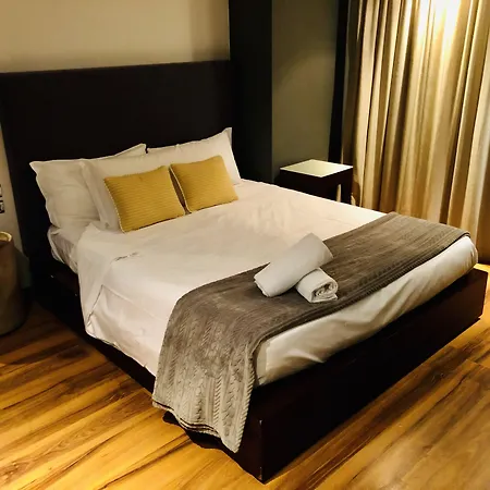 Aston Hotell
