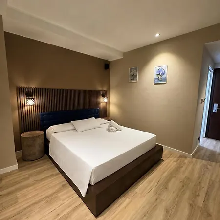 Hotel Aston 4*