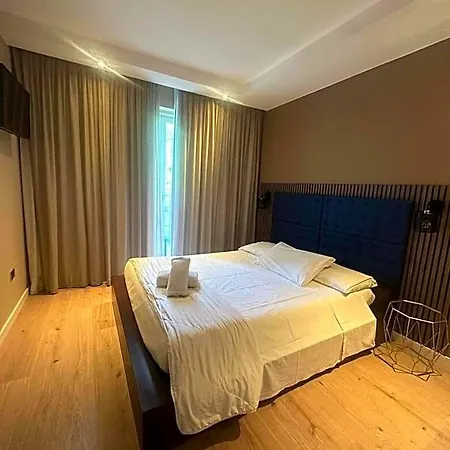 Aston Hotel 4*