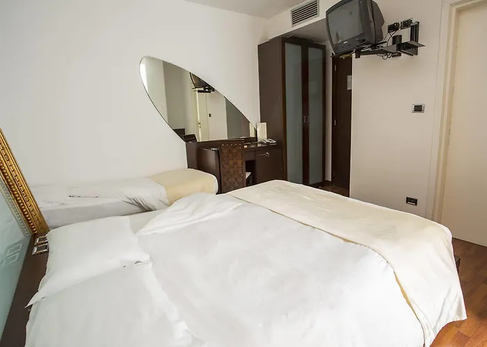 Aston Hotel Pino Torinese